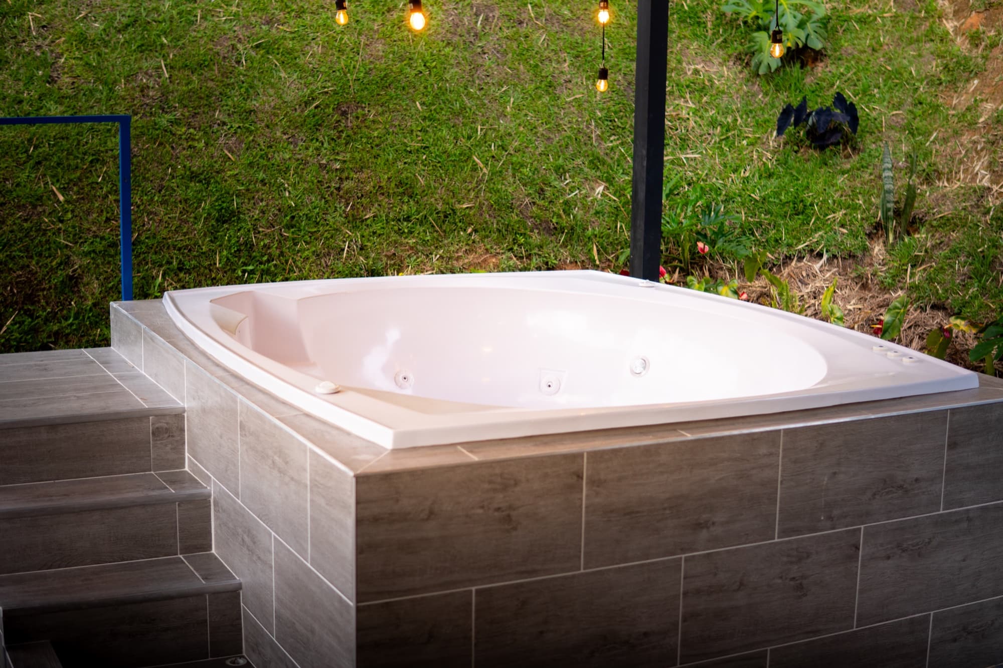 Jacuzzi privado al atardecer